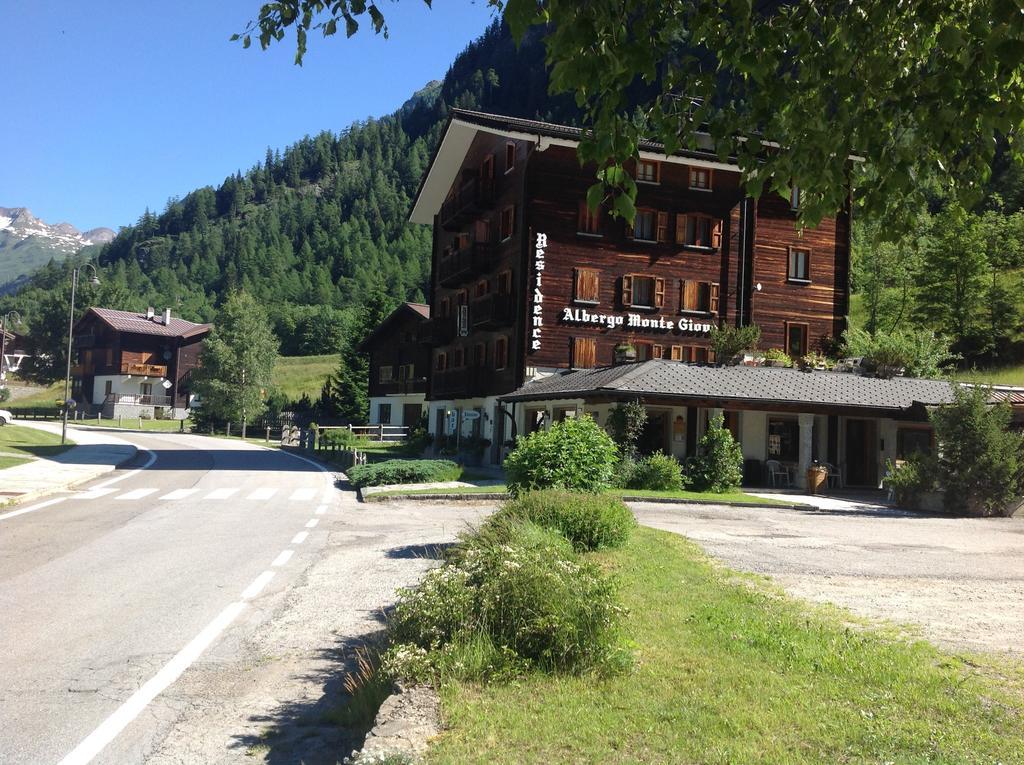 B&B Monte Giove Formazza Eksteriør billede
